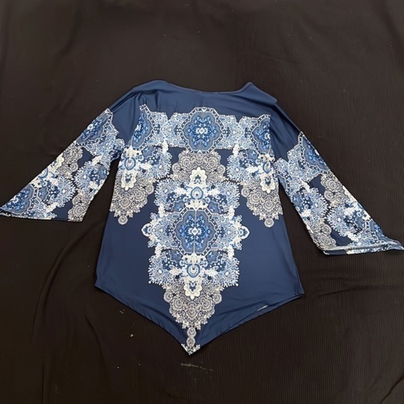 Roz & Ali Medallion Navy‎ Blue Tunic Size Large - Picture 5 of 5